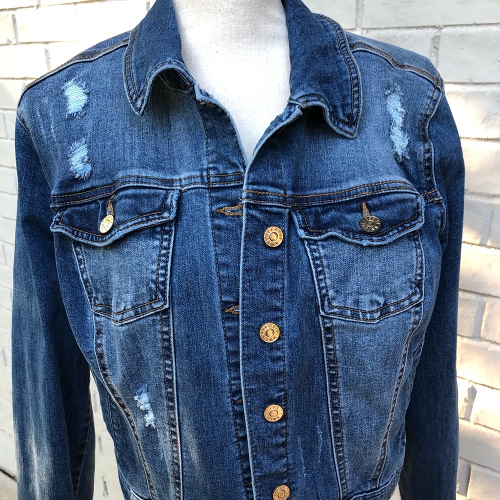 Distressed jean jacket - Picture 2 of 4